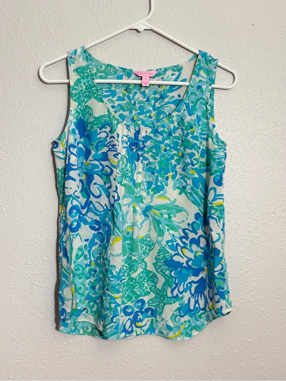 Lilly Pulitzer 100% Sil Sleeveless Floral Scoop Neck Tank in Blue, Aqua & Yellow